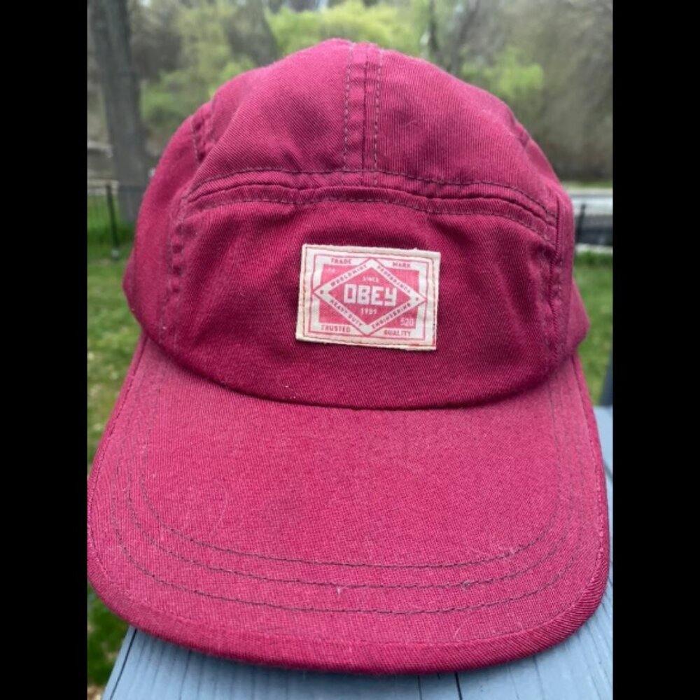 Obey 5 Panel Cap in a bold burgundy ✨